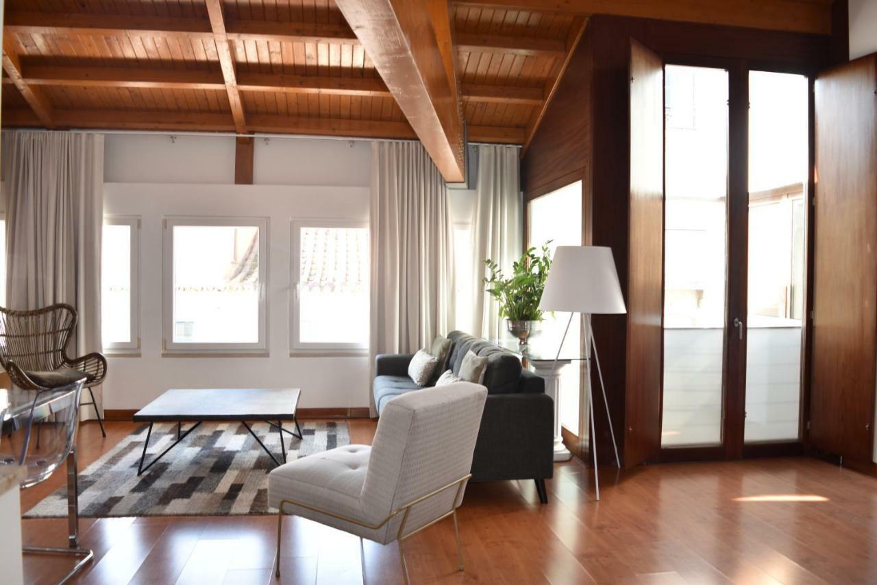 Architect-Designed Loft In A Historic Hilltop Neighborhood リスボン エクステリア 写真