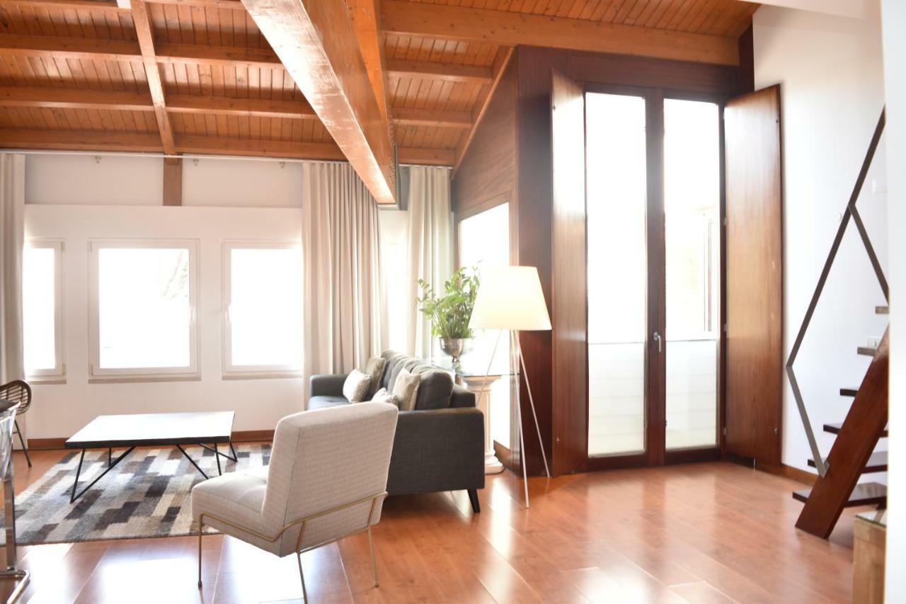 Architect-Designed Loft In A Historic Hilltop Neighborhood リスボン エクステリア 写真
