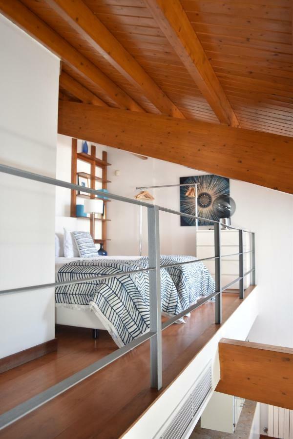 Architect-Designed Loft In A Historic Hilltop Neighborhood リスボン エクステリア 写真